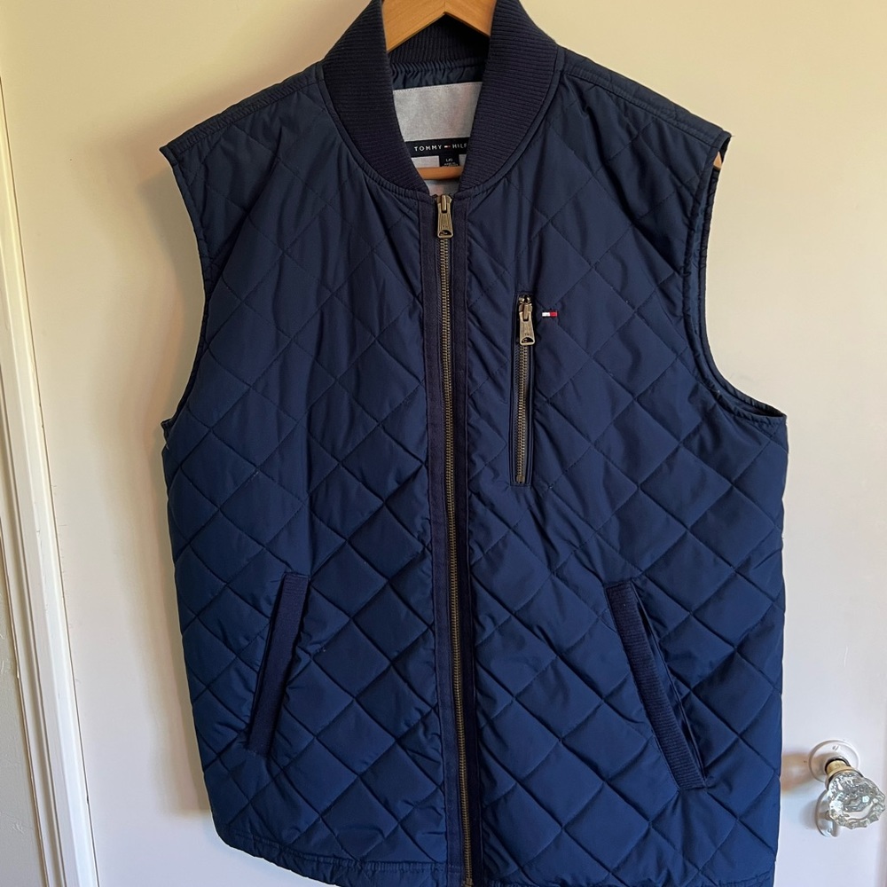 Large navy blue Tommy Hilfiger Vest